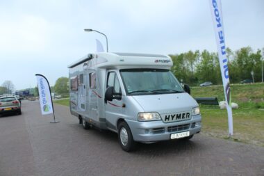 Hymer Tramp T655 Half-integraal 2.8 JTD 128 pk, Fransbed, Dinette met zijbank, Fietsendrager voor electr. fietsen, etc. Bj. 2007