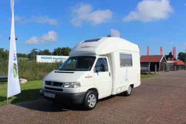 VW Wingamm Kleine camper 2.5 TDI 102 pk, Kenteken 4 pers., Midden-hefbed, Dinette, Toilet, Bj.2003