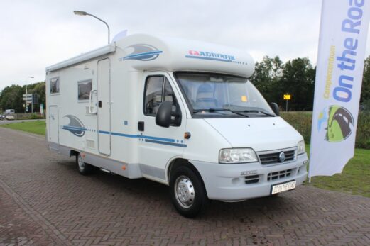 Adria 660 SL 2.8 JTD 128 PK. Half-integraal, Enkele bedden, Schotel, Tv, Draaistoelen voor, etc etc, Bj.2006