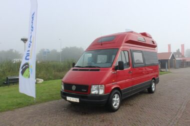 VW LT 35 5 cil 102 pk, Bus-camper, Fabrieksbouw, Dehler, toilet 4 zit en slaapplaatsen, collectere item