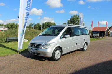 MERCEDES-BENZ VIANO 2.2 CDI AUTOMAAT, HEFDAK, METALLIC ZILVER.