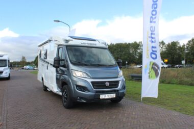 Weinsberg Cara Compact 600 NG 2.3 MultiJ 130 PK, Half-integraal, Dwars-bed, Garage, Motor-airco, Draaistoelen Bj.2018