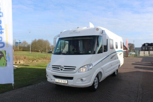 Esterel 206 Integraal Mercedes Benz, AUTOMAAT, Verstelbaar- dwars-bed, Hefbed, Motor-airco, Leer, etc. etc.