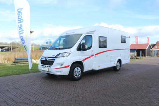Sunlight V 66 Citroen 164 PK Half-integraal, Enkele bedden, Motor-airco, 05624 km, etc. Bj. 2019