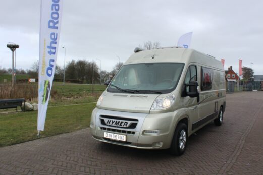 Hymer Car 322 buscamper, 2.2 MultiJ. 120 PK, Dwarsbed, Aut. schotel. LCD scherm, Zonnepaneel, etc. etc. Bj. 2010
