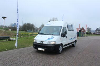 Pössl 2 Winn Buscamper, 2.8 JTD. 128 PK, Dwars-bed achter, Trekhaak, Km, s origineel 95.500 km.! ! ! , 2e Eig. Bj. 2002