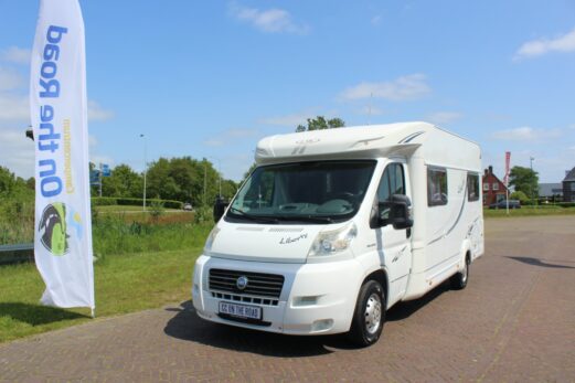LMC Liberty 2.3 MultiJet 130 PK, Half-integraal, Motor-airco, Frans-bed, Kleine camper. 6.00M. Bj 2007