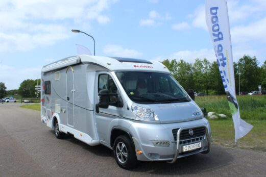 Dethleffs T 6901 Eighty, MultiJet 150PK, Half-integraal, Frans-bed, Rondzit, Bj 2013