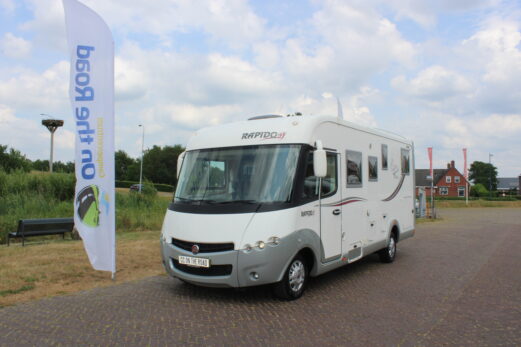 Rapido 983 DF 2.3 MultiJ. 130 PK, Integraal, GEEN HEFBED, Dwarsbed verstelbaar, Motor-airco, Aut. schotel, LCD, etc. Bj 2012
