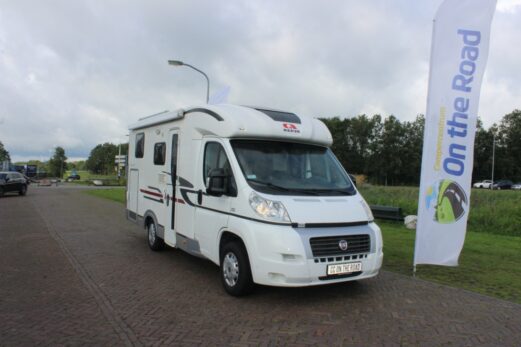 Adria Compact SL 2.3 MultiJ. 130 PK, Half-integraal, Motor-airco, Lengte-bedden, 5 Gordels, Garage. Bj. 2010