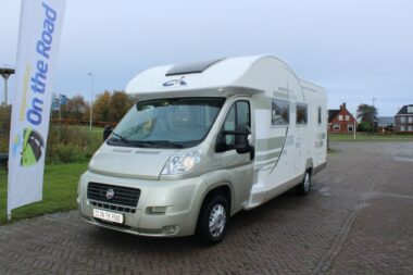CI International 2.3 MultiJ. 130 PK, Half-integraal, Frans-bed, Midden hefbed,. Ruime-zit voor, etc. Bj. 2011
