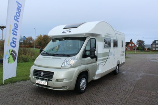 CI International 2.3 MultiJ. 130 PK, Half-integraal, Frans-bed, Midden hefbed,. Ruime-zit voor, etc. Bj. 2011