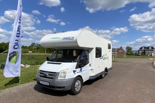 Chausson 2.2 Diesel 130 PK, Alkoof, Dwars-bed achter, 4 slaapplaatsen Garage. Draaistoelen, Euro 4, Bj. 2008