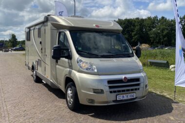 Bürstner Nexxo 728 2.3 MultiJet 130 PK Half-integraal, Motor-airco, L zit, 2 Lengte- bedden, Bj. 2014 Nexxo 728 Motor 2.3 MultiJet 130 PK