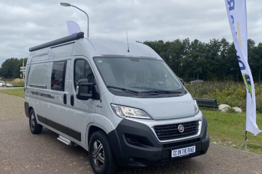 Weinsberg Carabus, 600 MQ Fiat Ducato, BUSCAMPER. Dwars-bed, Motor-airco, Trekhaak, 25.300 km, 6.00 m. i. nw. st., Bj. 2020