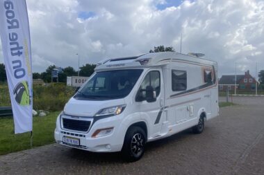 Weinsberg Pepper 600 Peugeot 163 PK, Half-integraal, 2 Lengte-bedden, Garage, Aut. schotel / LCD, 30.800 km, Bj. 2018