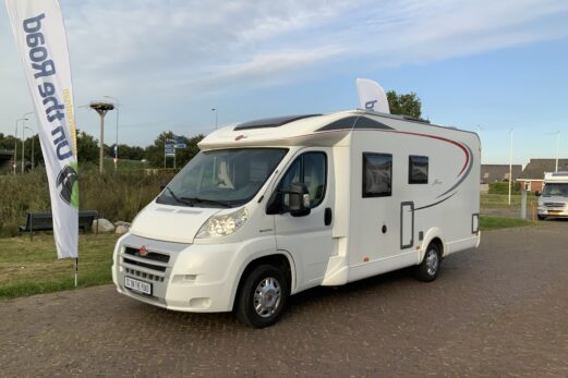 Búrstner Nexxo 660 2.3 MultiJet 130PK, Half-integraal, Frans-bed, Motor-airco,, etc. Bj. 2010