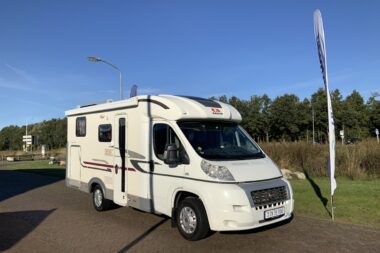 Adria Compact SL 2.3 MultiJ. 130 PK Half-integraal, Enkele-bedden, Bj. 2010