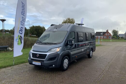 Adria Twin 640, 2.3 MultiJ. 150 PK, Buscamper, AUTOMAAT, Motor-airco, Elektr. fietsbiker, Lengte-bedden, etc. Bj 2014.