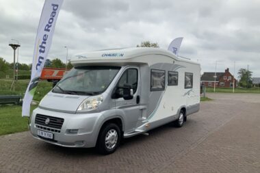 Chausson Allegro 96 – enkele bedden laag, wc en doucheruimte achter, zeer nette camper bj. 2009