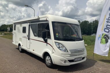 Hymer Exsis-I 674 EX 2.3 MultiJet 160 PK, Integraal, Motor-airco, 2 Lengte-bedden, Hef-bed, Garage, Trekhaak, etc, etc. Bj. 2012