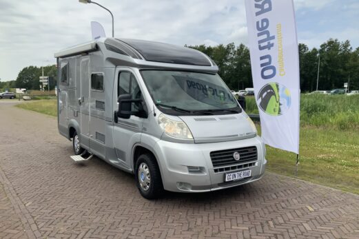Knaus Van Ti 600 ME – Compleet 3 liter 160 PK Half-integraal, vastbed, halve- treinzit, draaistoelen, Bj 2009